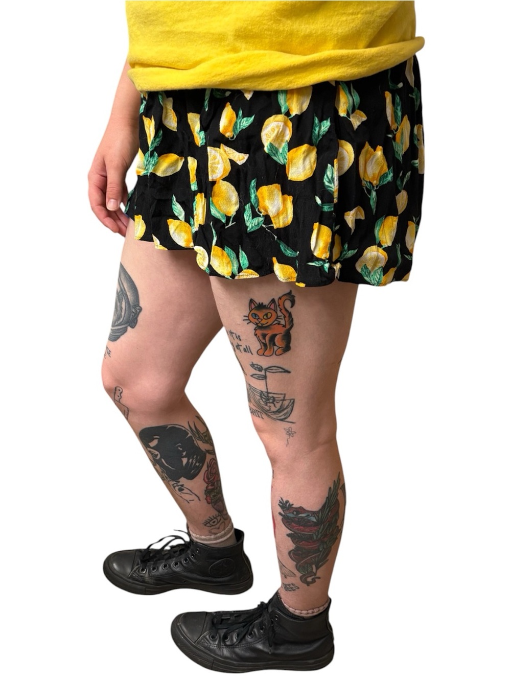 PINK Black Lemon Print Shorts Large
